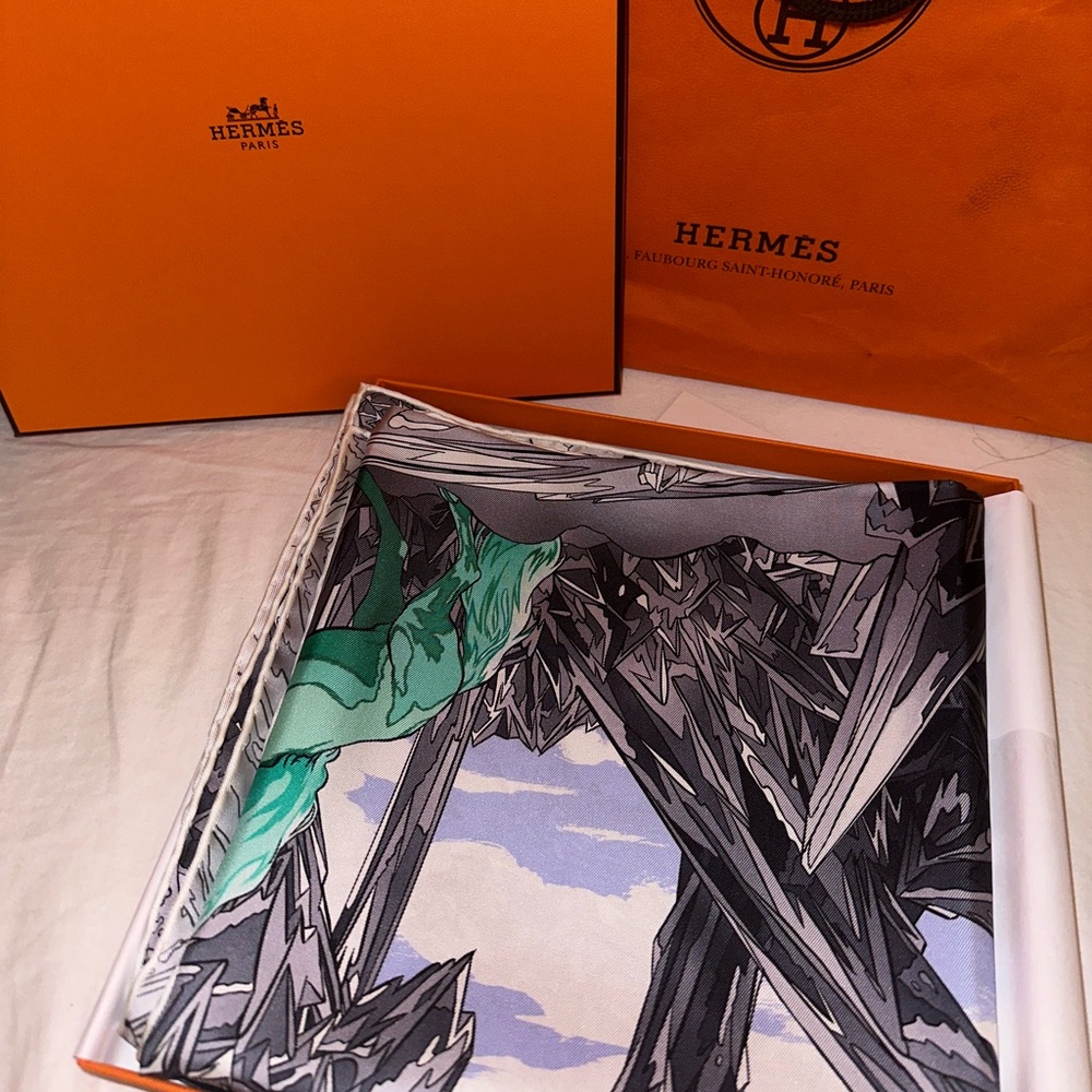Hermes La Vallee de Cristal scarf 90cm